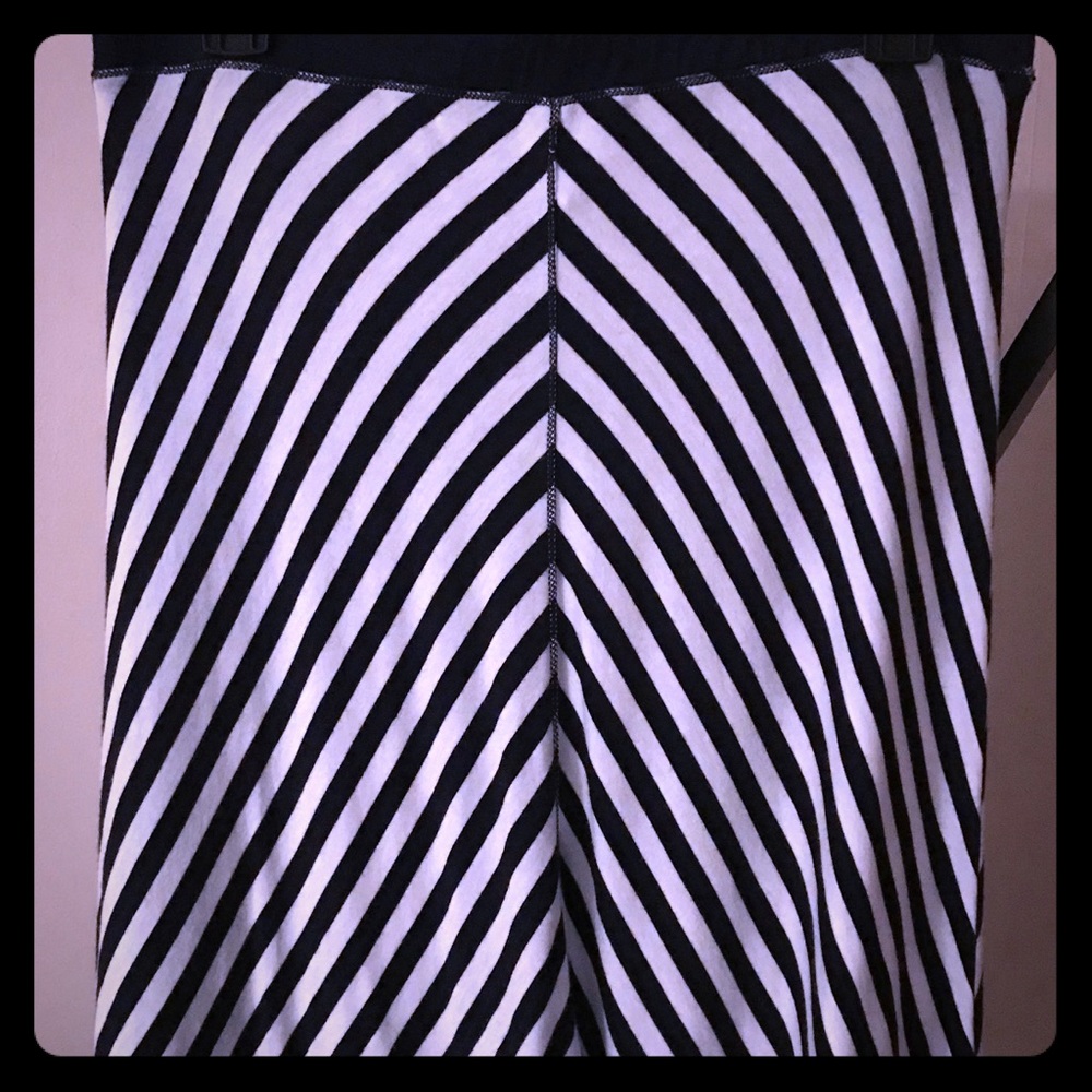 Max Studio Chevron Navy/White Stripe Skirt L